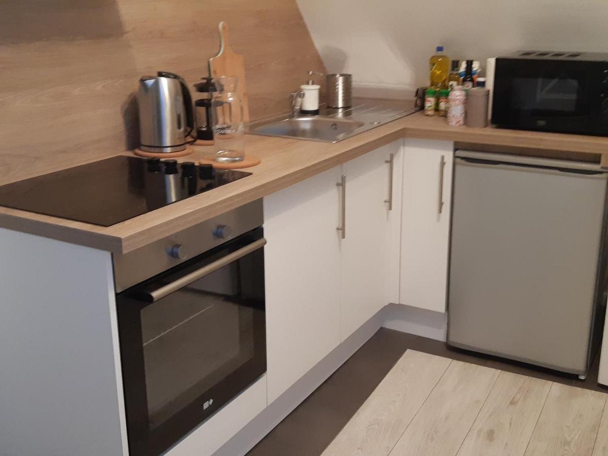 Elbeuf Studio Combles Chambre Separee Wifi Sweet Home Bagian luar foto